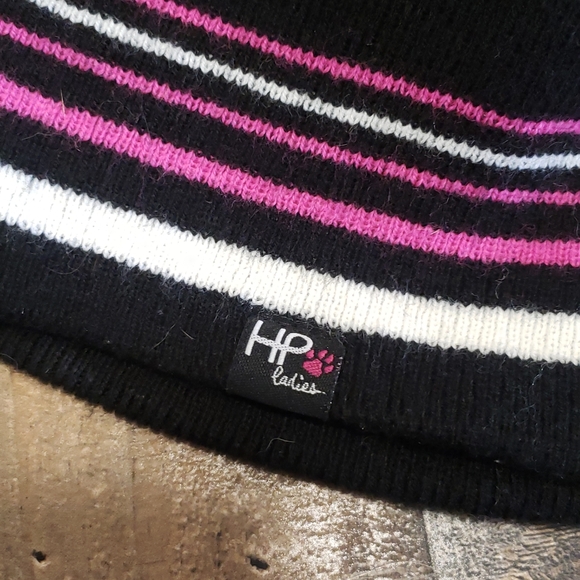 🌻 HotPaws Winter Cap - Picture 2 of 2